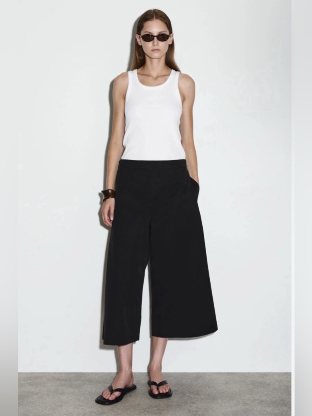 COS BLACK CROPPED RAYON WIDE-LEG PANTS Pull On Side Zip Pockets Neutral Size 2